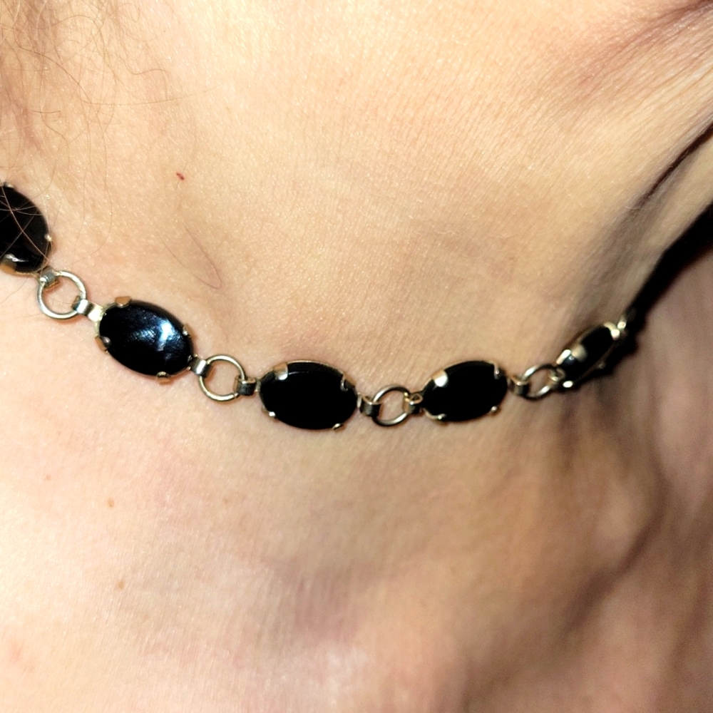 Stone Chocker NWOT